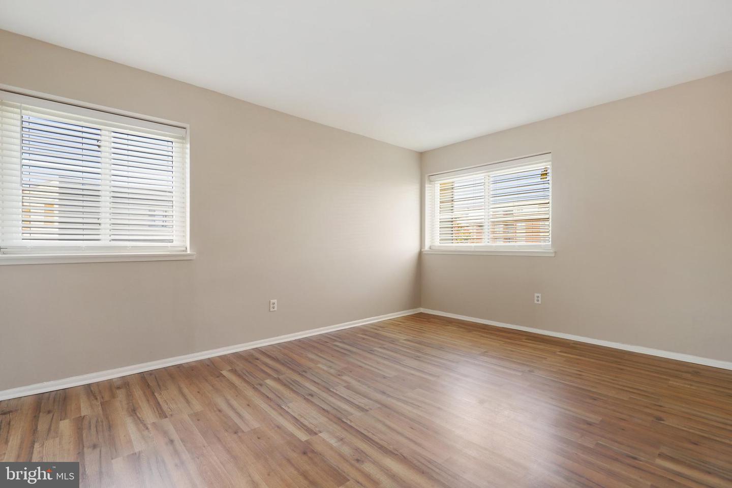 10230 Prince PLACE Unit: 15-208