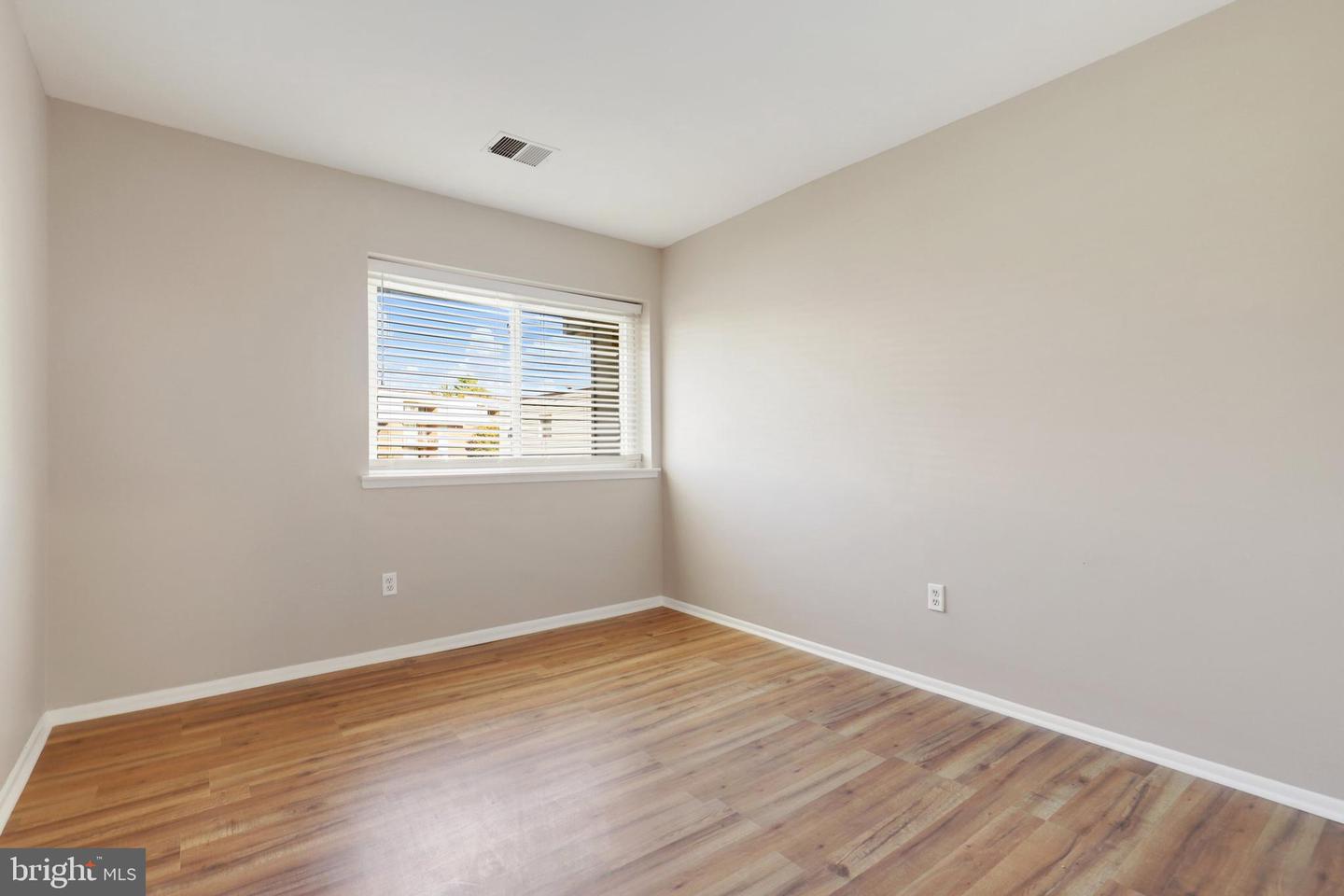 10230 Prince PLACE Unit: 15-208