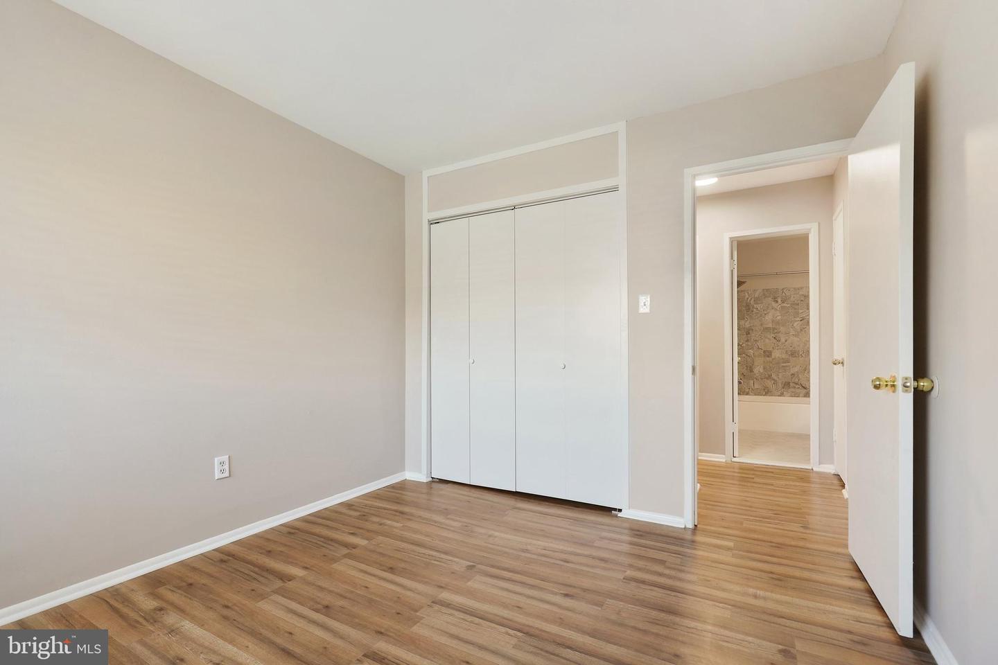 10230 Prince PLACE Unit: 15-208