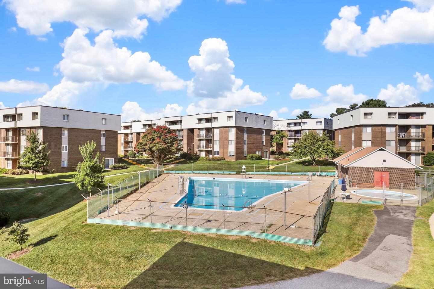 10230 Prince PLACE Unit: 15-208