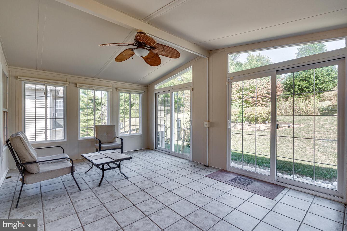 10031 Edgewater TERRACE