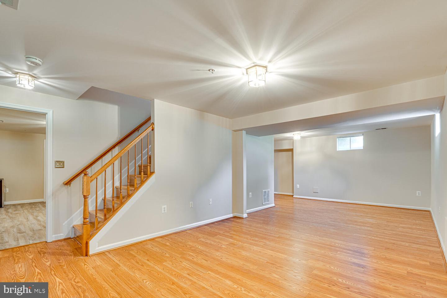 10031 Edgewater TERRACE