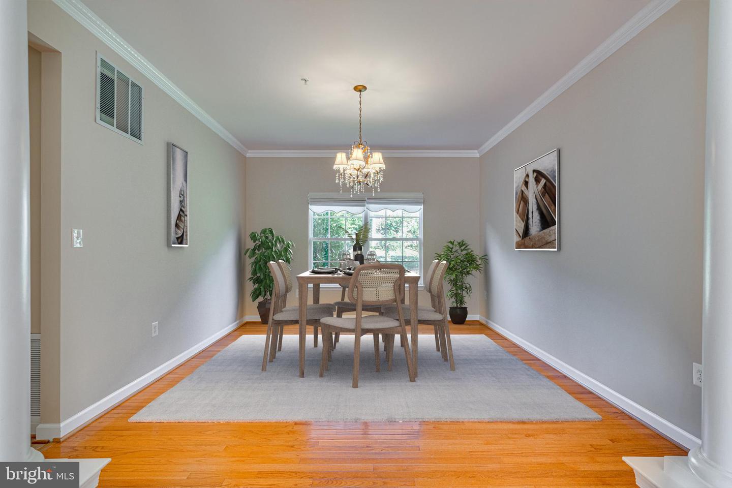 10031 Edgewater TERRACE