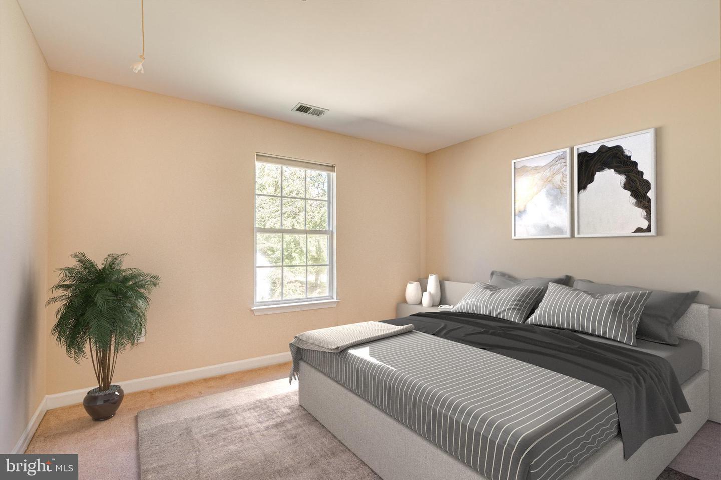 10031 Edgewater TERRACE