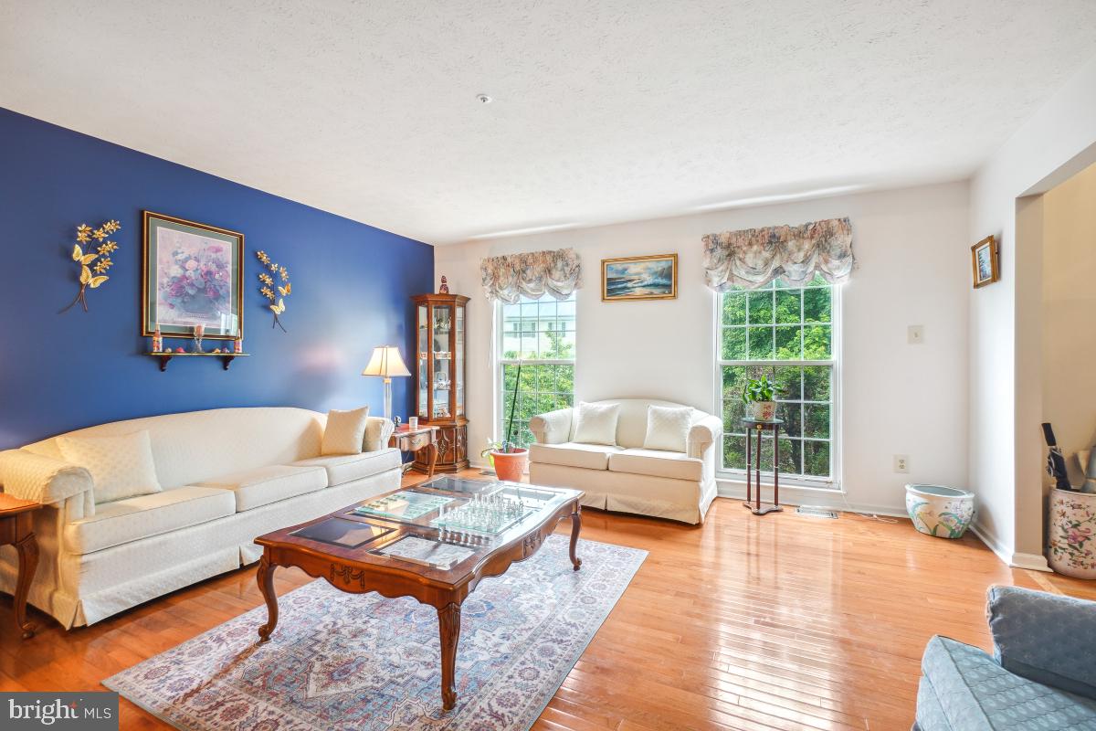 1016 Mandarin Dr