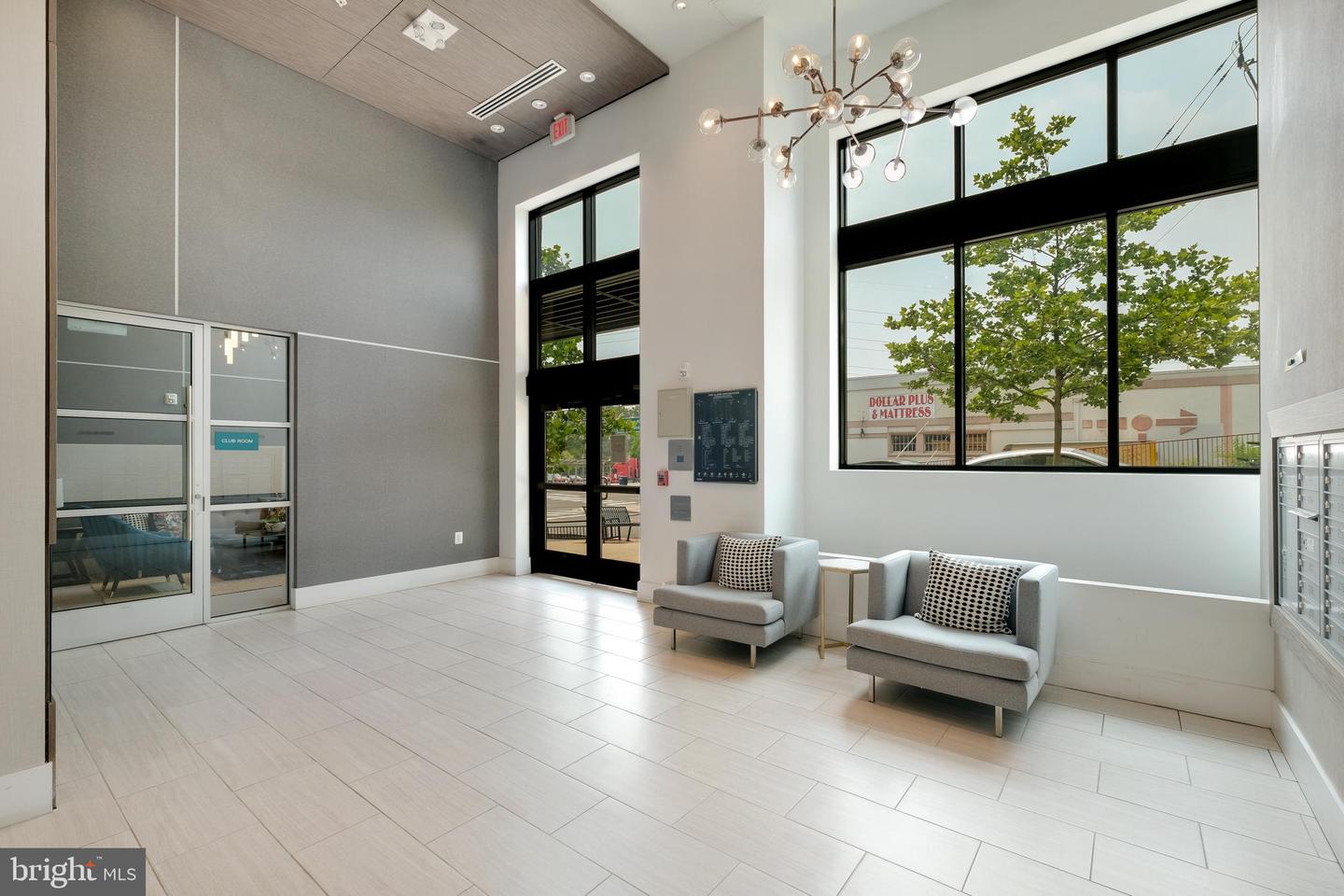 989 S Buchanan STREET Unit: 213