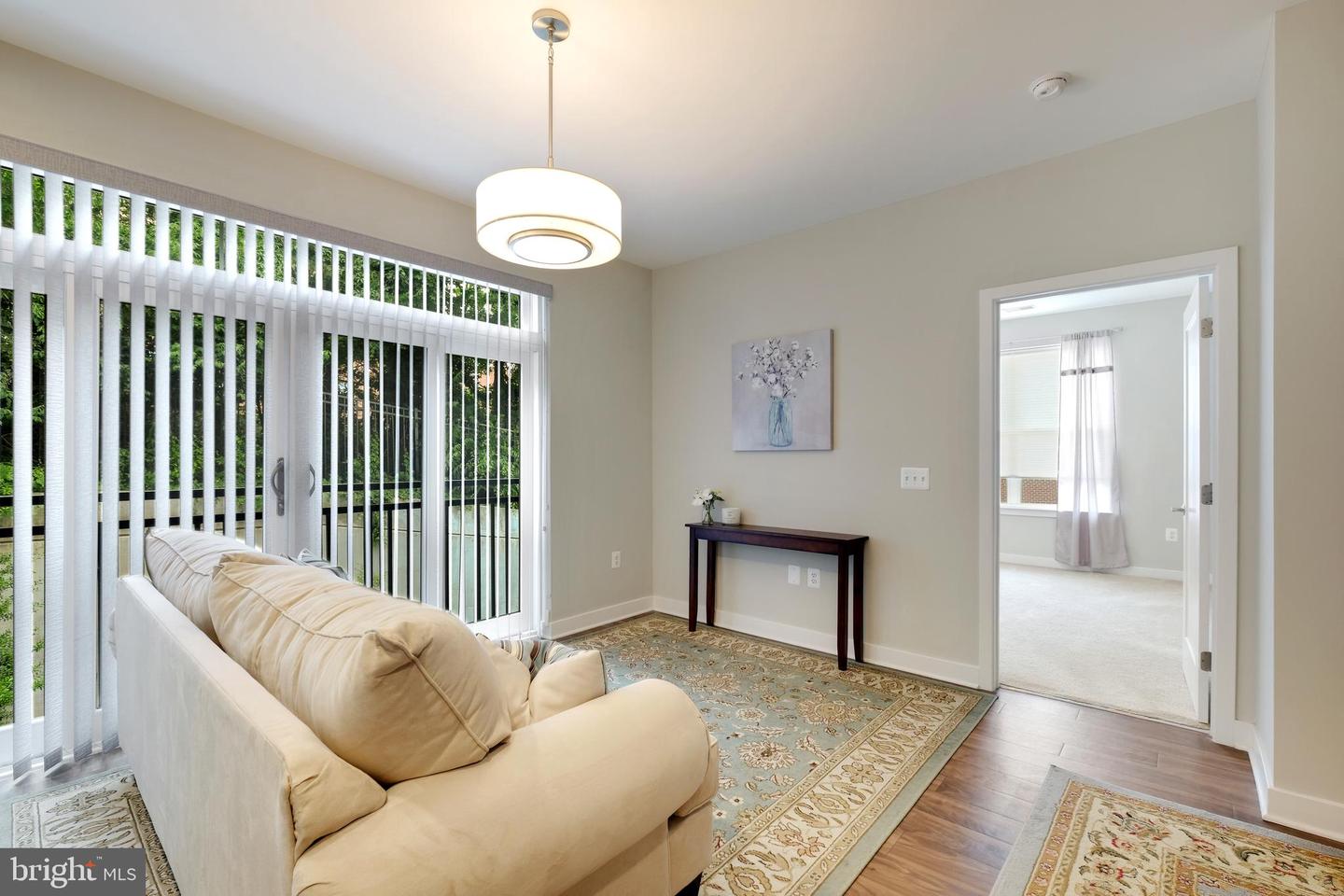 989 S Buchanan STREET Unit: 213