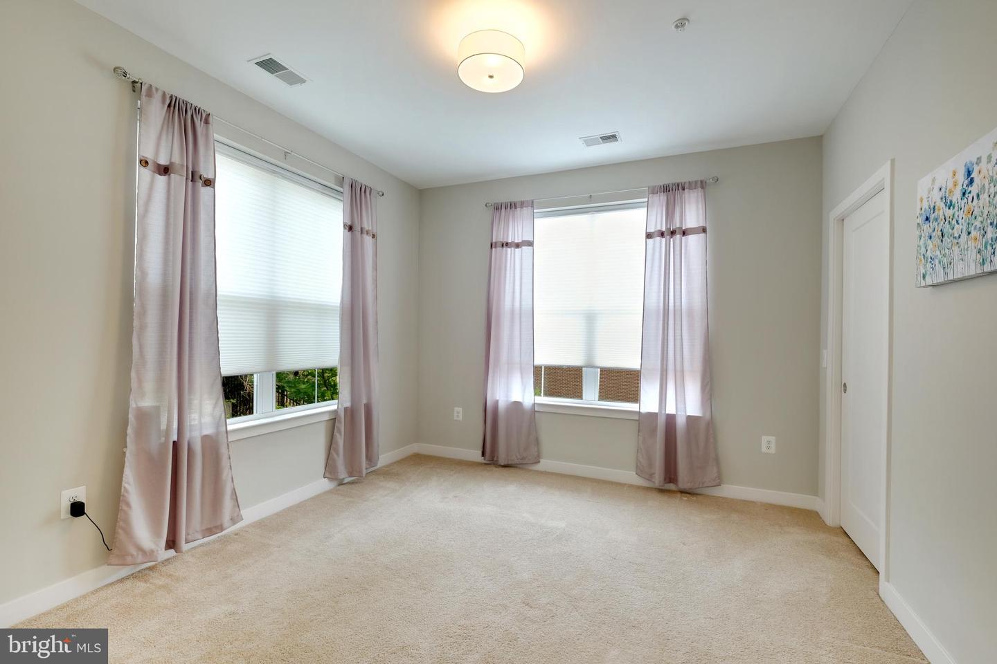 989 S Buchanan STREET Unit: 213