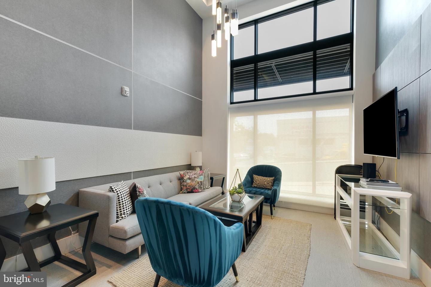 989 S Buchanan STREET Unit: 213