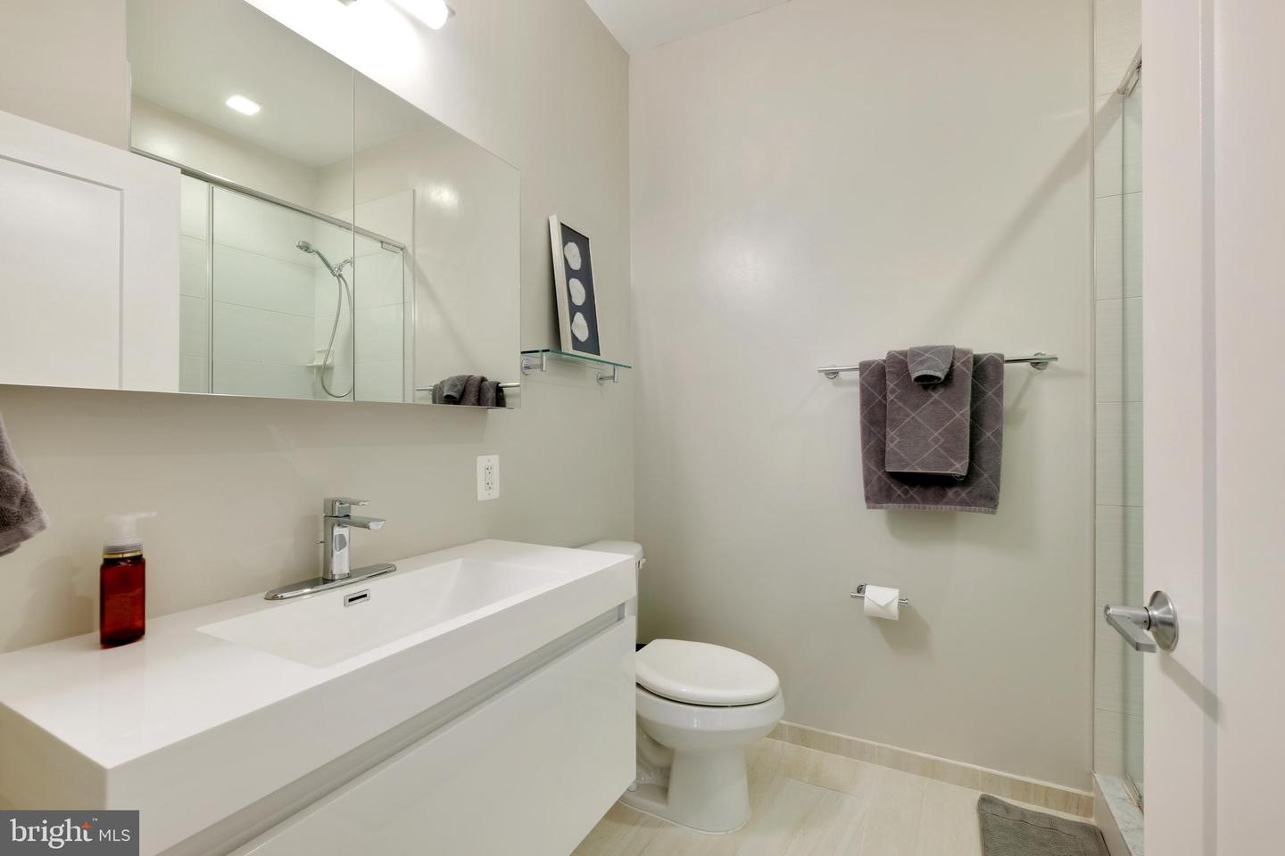 989 S Buchanan STREET Unit: 213