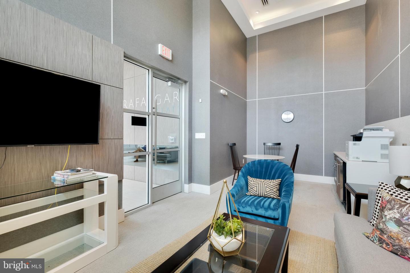 989 S Buchanan STREET Unit: 213