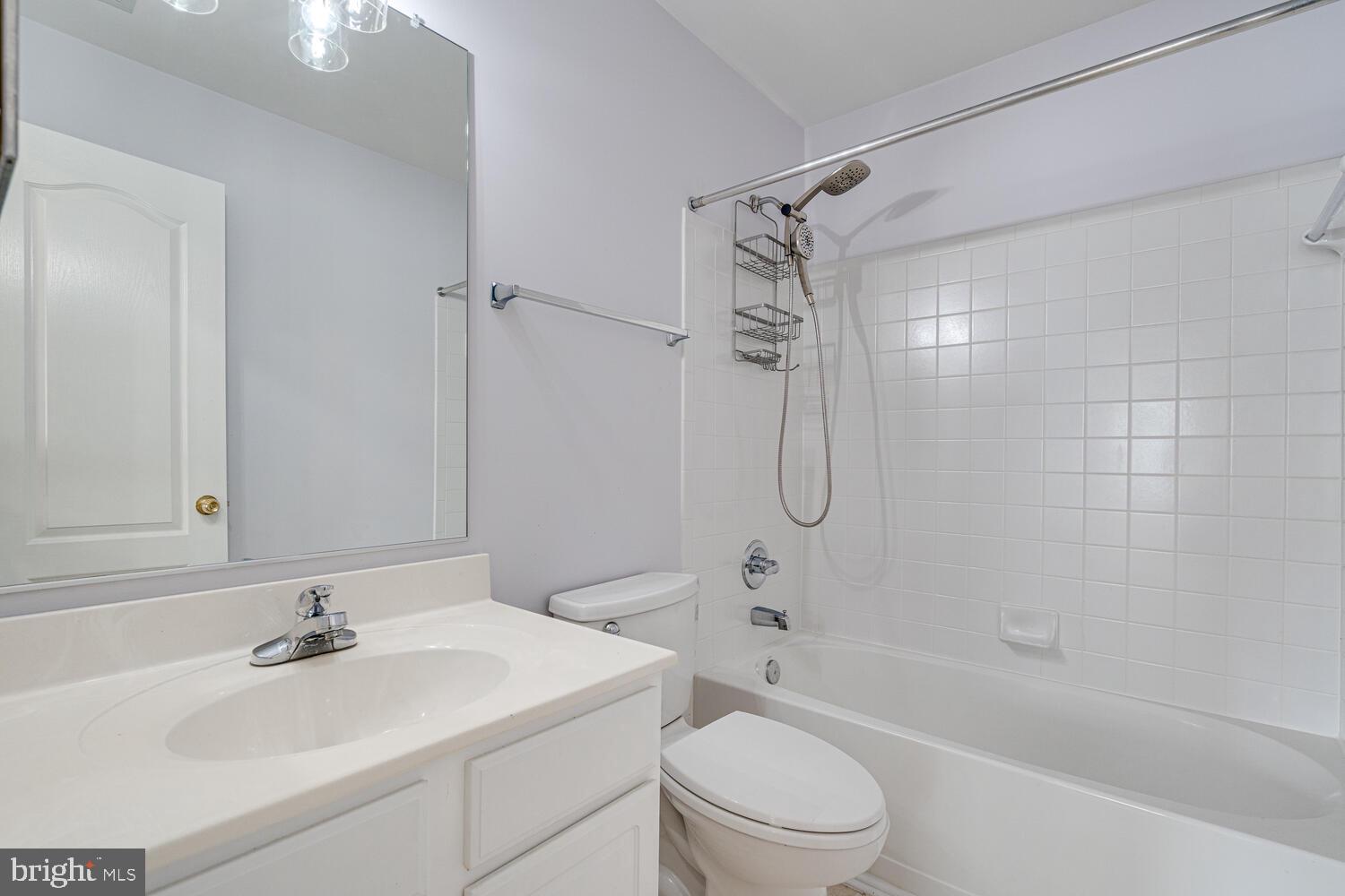 5075 MINDA COURT