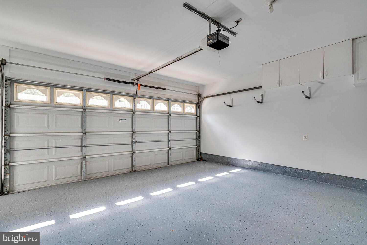 5075 MINDA COURT