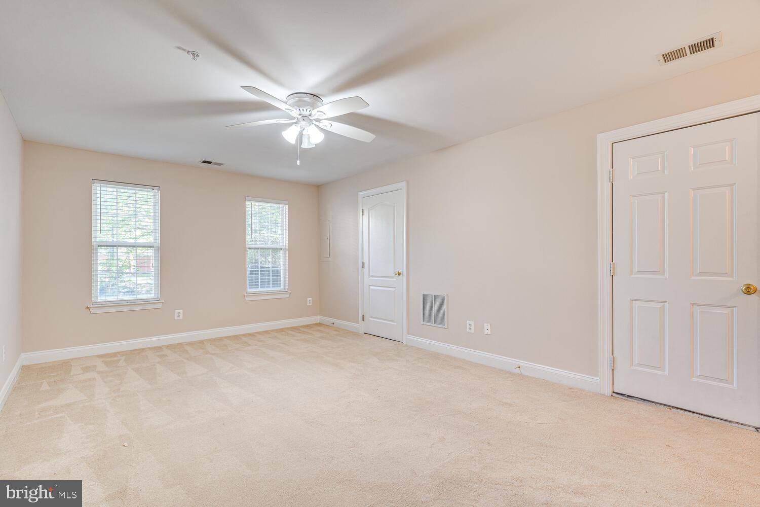 5075 MINDA COURT