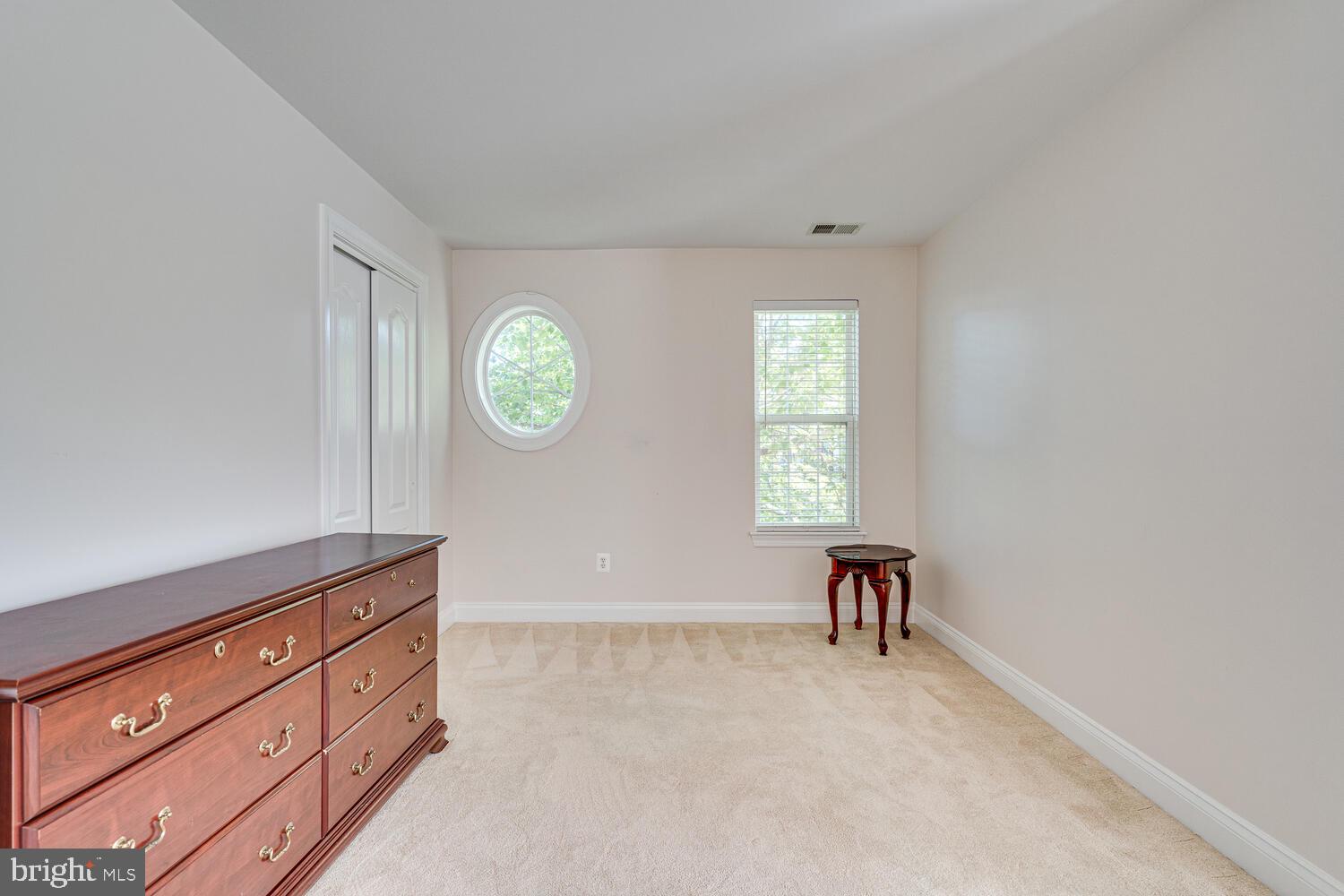 5075 MINDA COURT