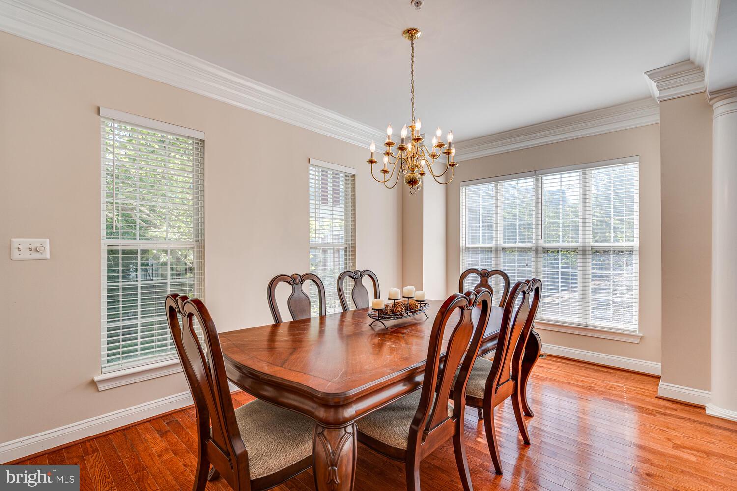 5075 MINDA COURT