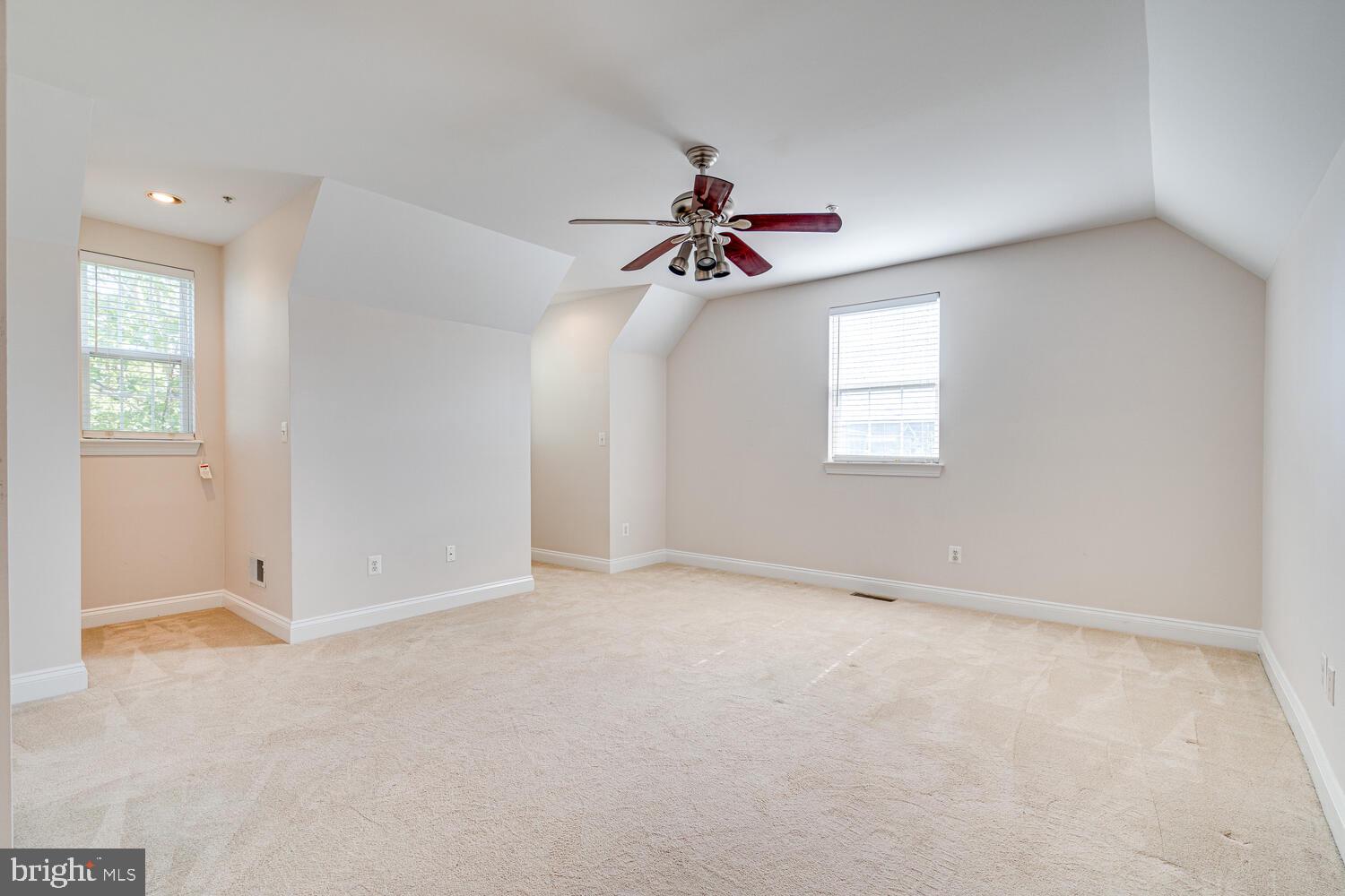 5075 MINDA COURT