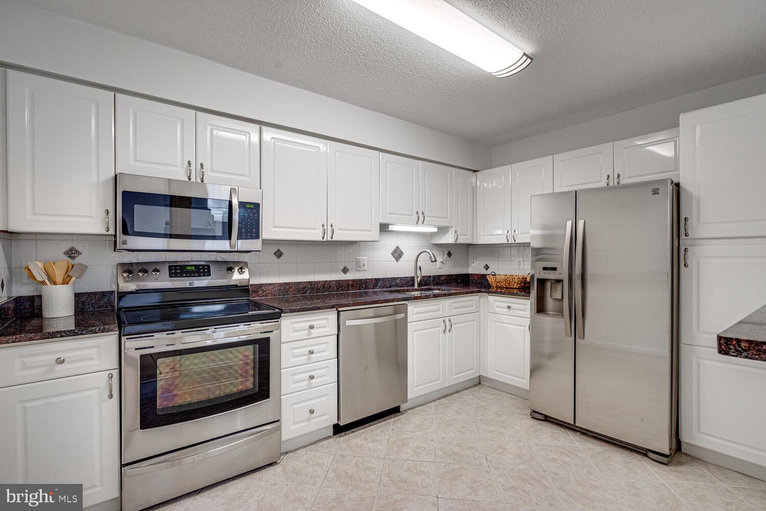 2121 JAMIESON AVENUE 1207