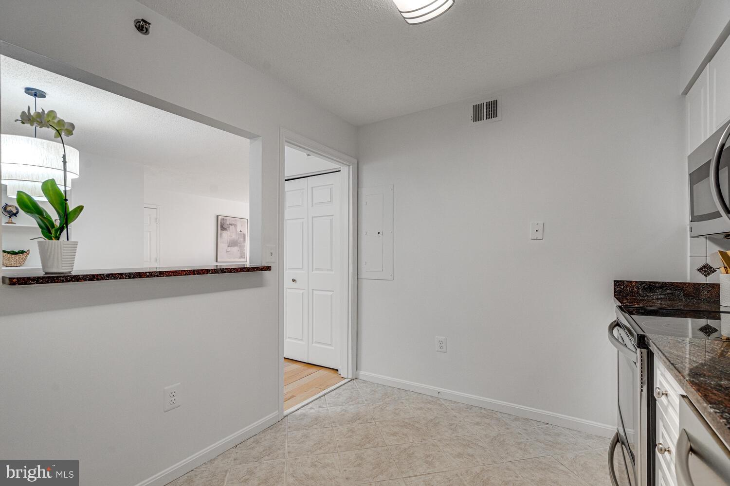 2121 JAMIESON AVENUE 1207