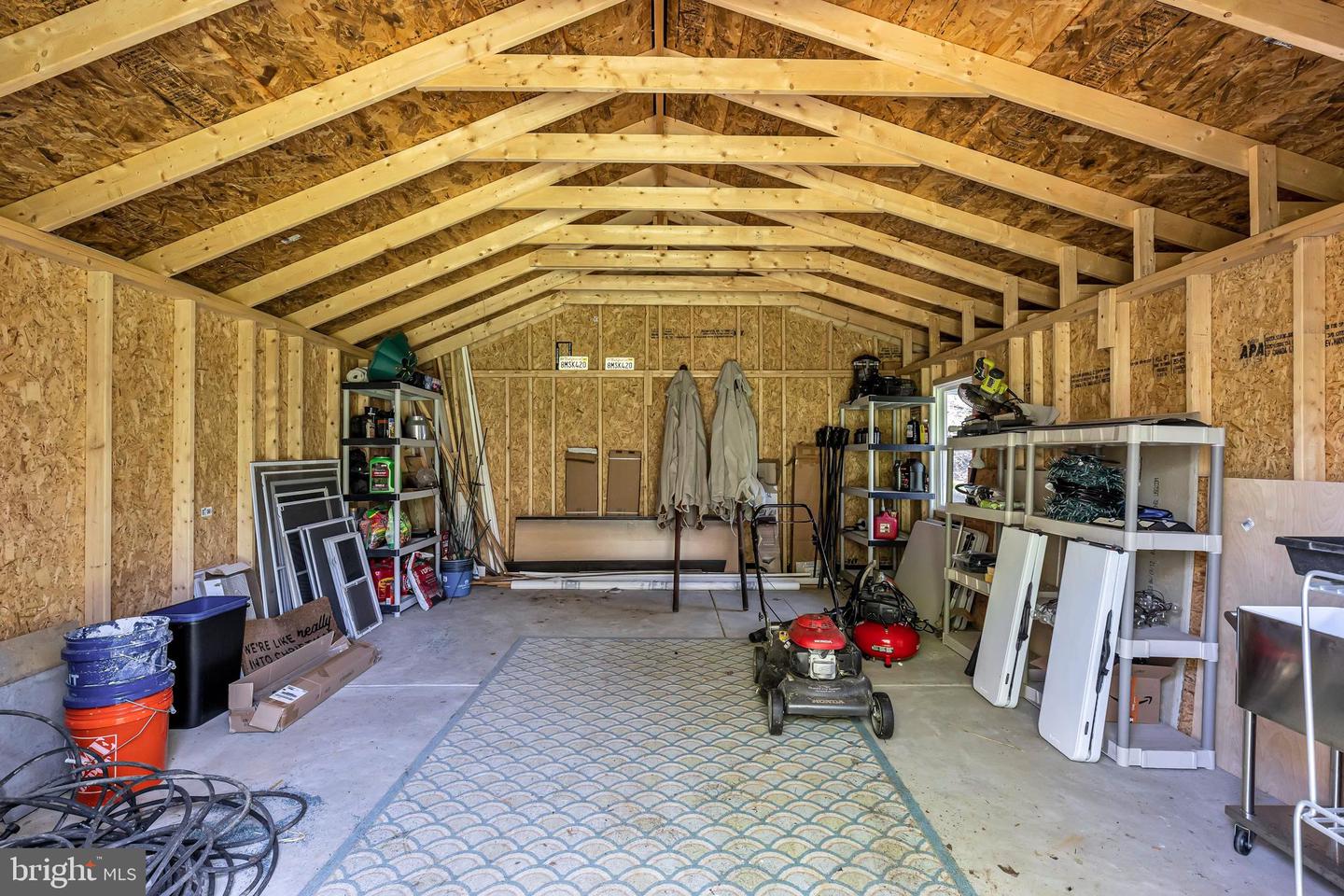 2863 Graham ROAD