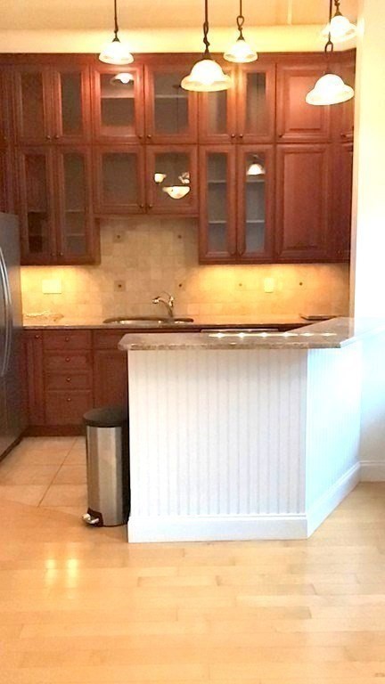 35 New South St # 305