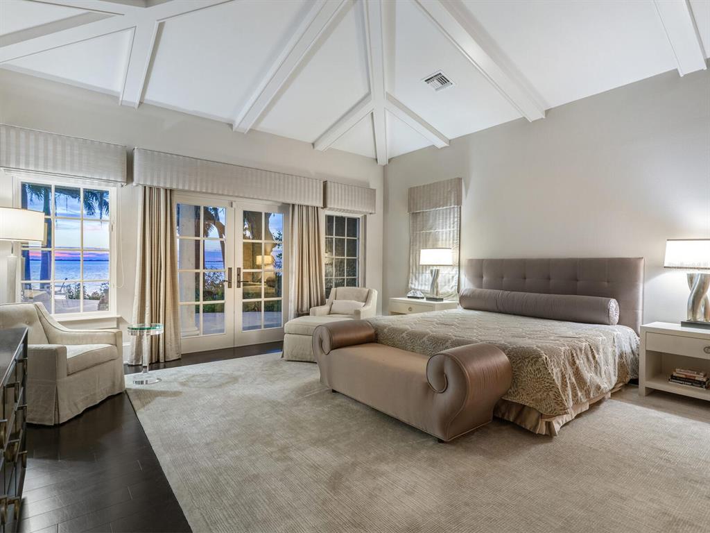 Indian Beach/Sapphire Shores Estate