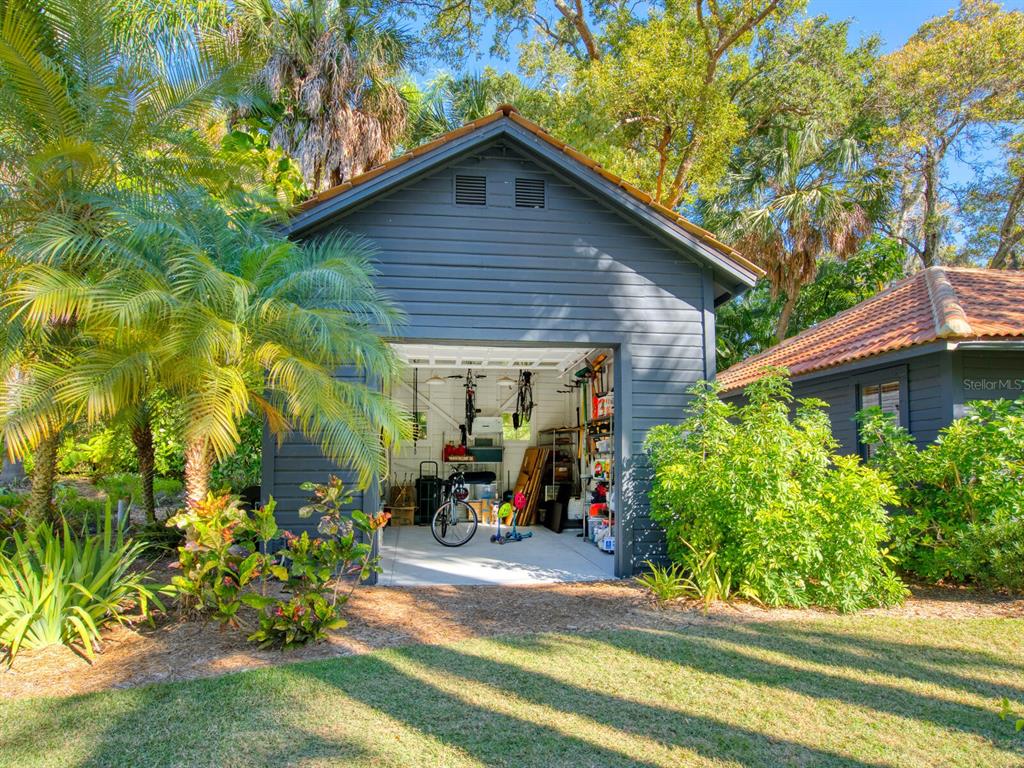 Indian Beach/Sapphire Shores Estate