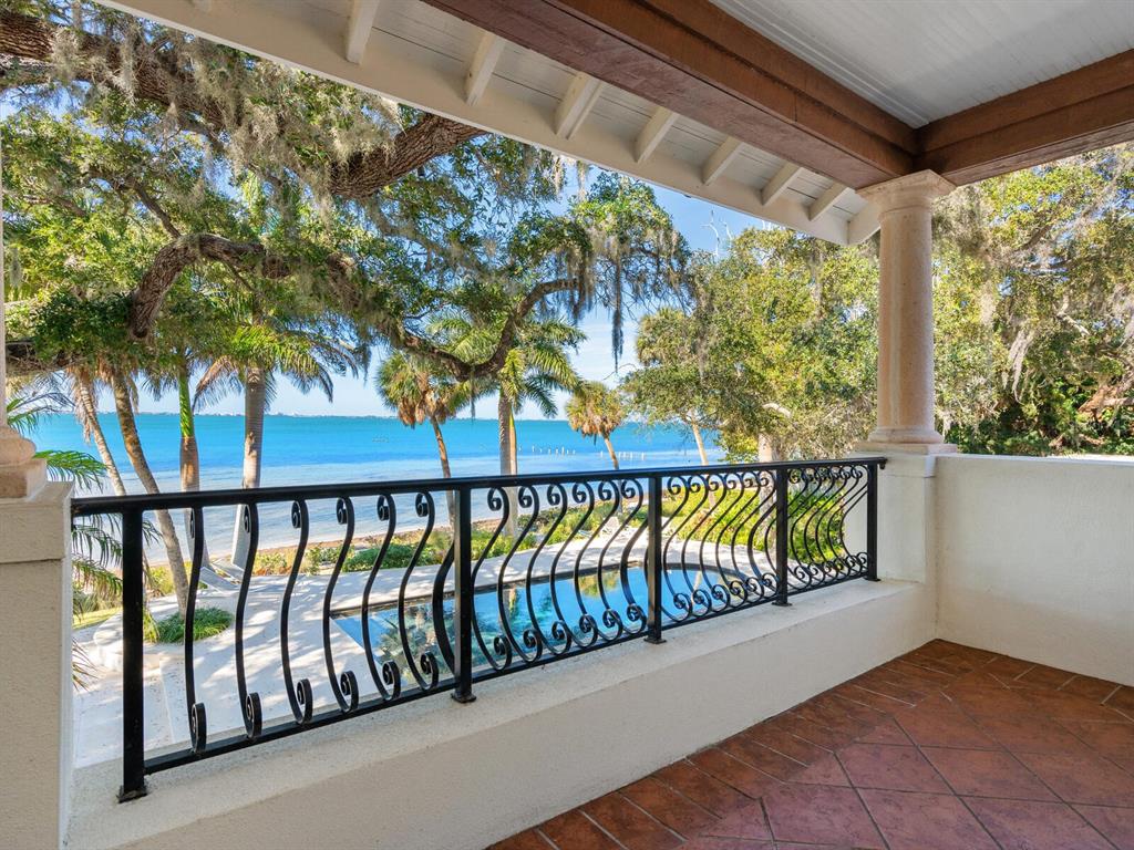 Indian Beach/Sapphire Shores Estate