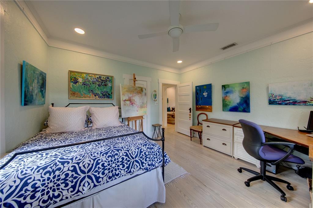 1122 POMELO AVENUE