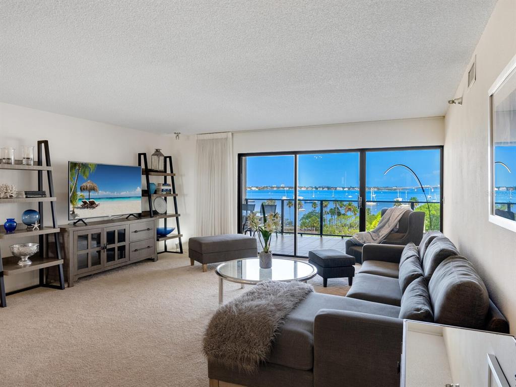 755 S PALM AVENUE Unit: 604