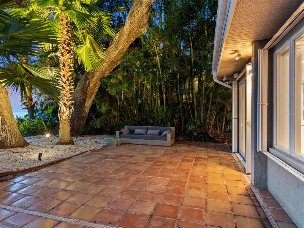 3127 BAY SHORE ROAD
