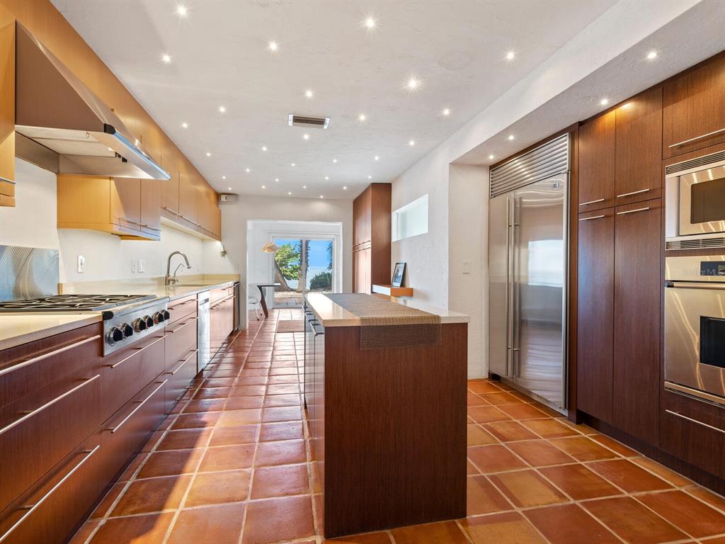 3127 BAY SHORE ROAD