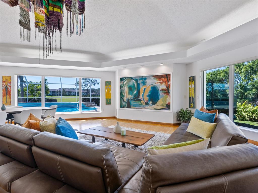 4720 HARVEST BEND