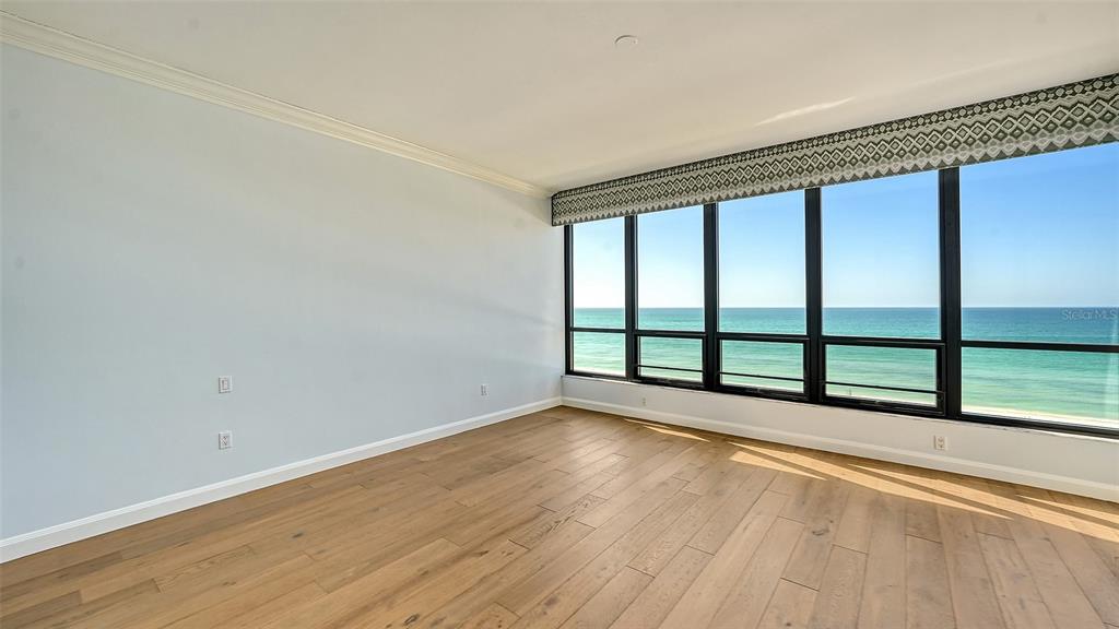 415 L AMBIANCE DRIVE Unit: C504