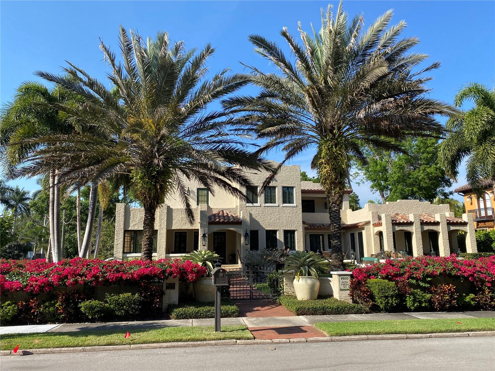 1905 ALTA VISTA STREET