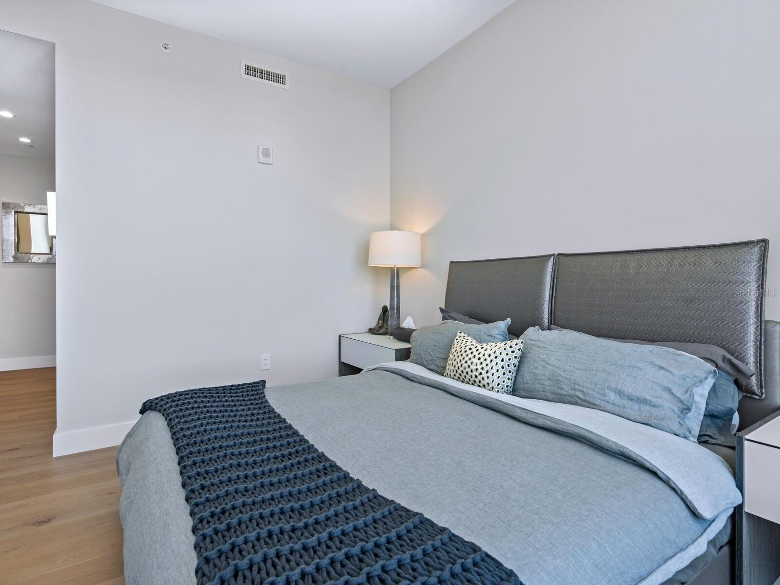 111 S PINEAPPLE AVENUE Unit: 901