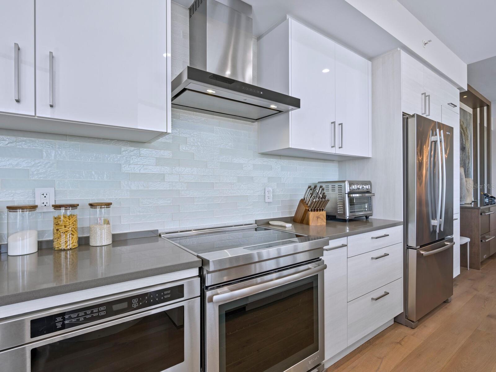 111 S PINEAPPLE AVENUE Unit: 901
