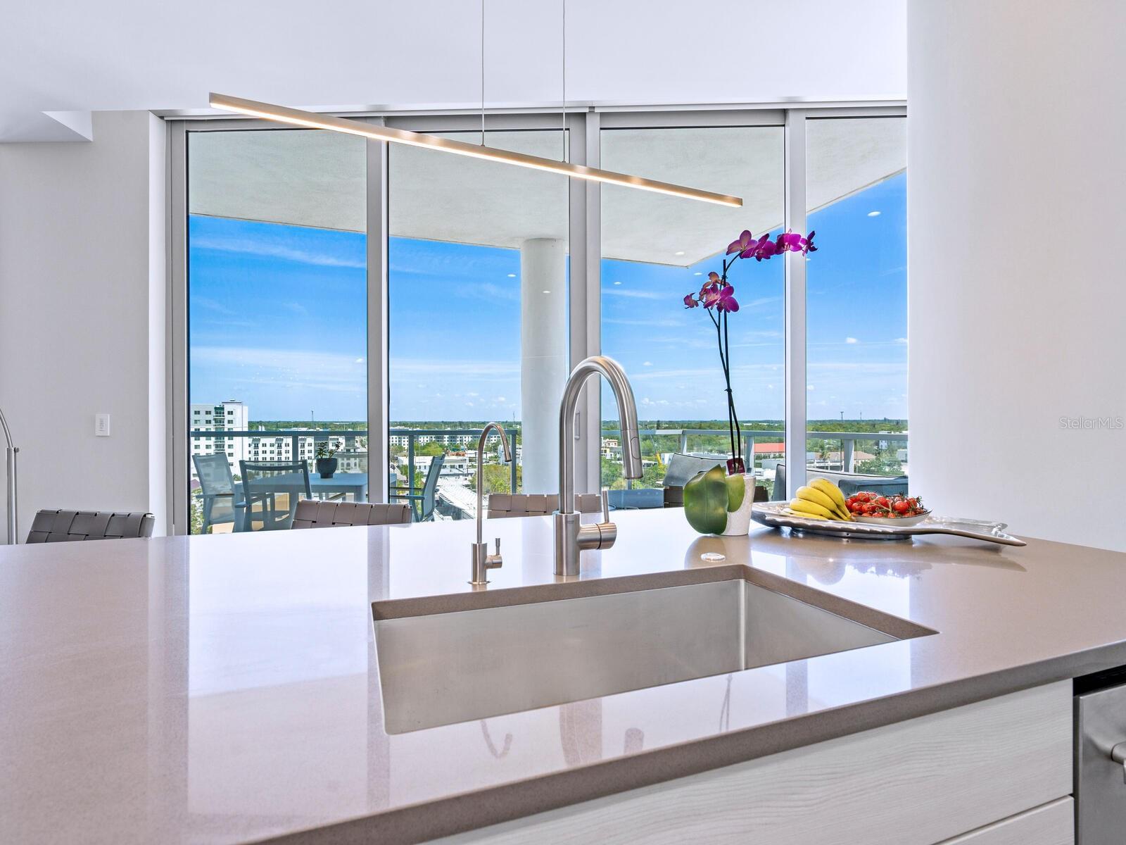 111 S PINEAPPLE AVENUE Unit: 901