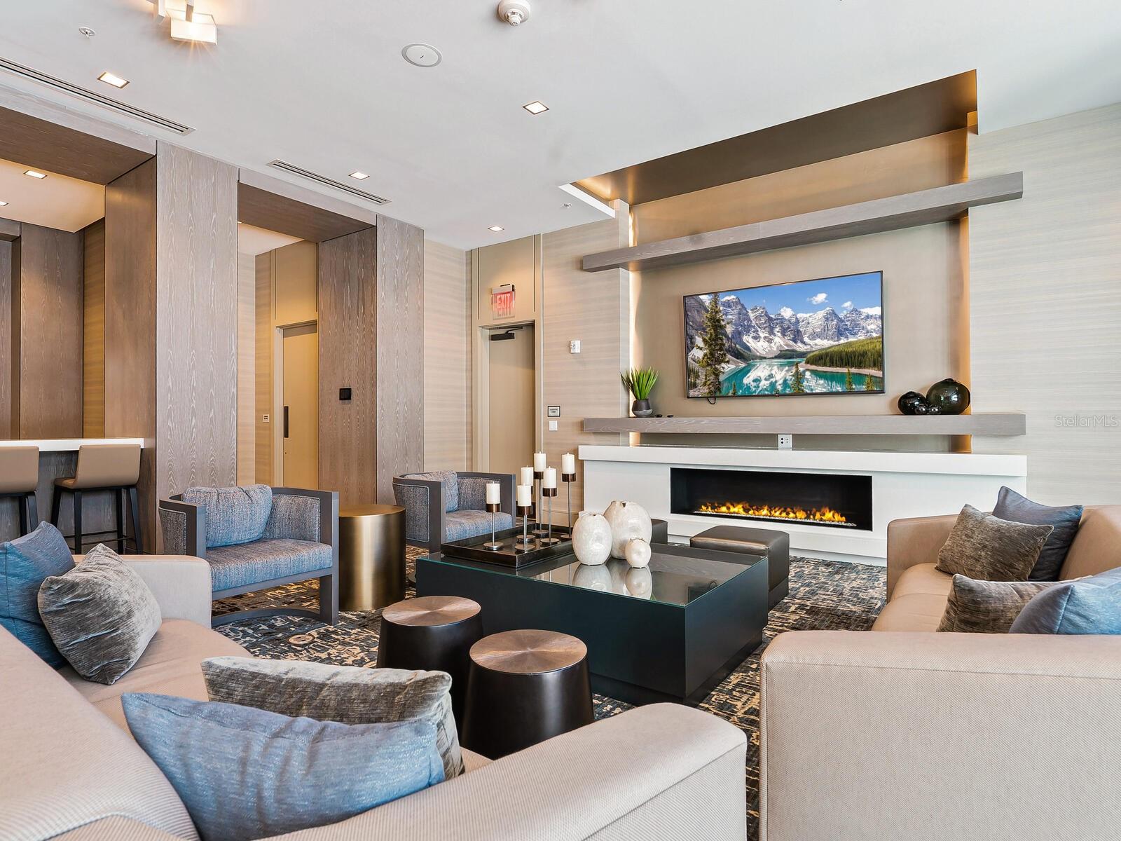 111 S PINEAPPLE AVENUE Unit: 901