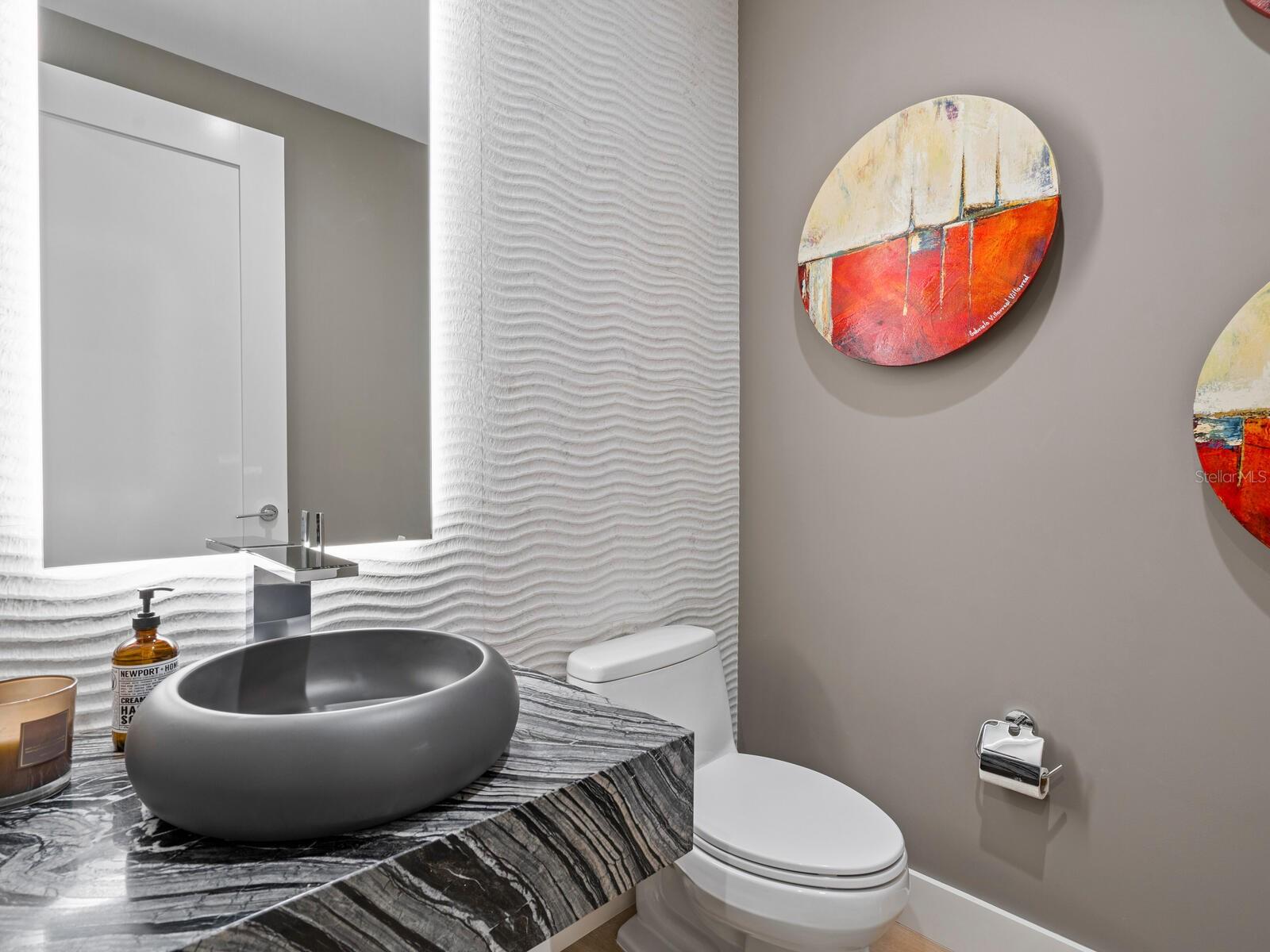 111 S PINEAPPLE AVENUE Unit: 901