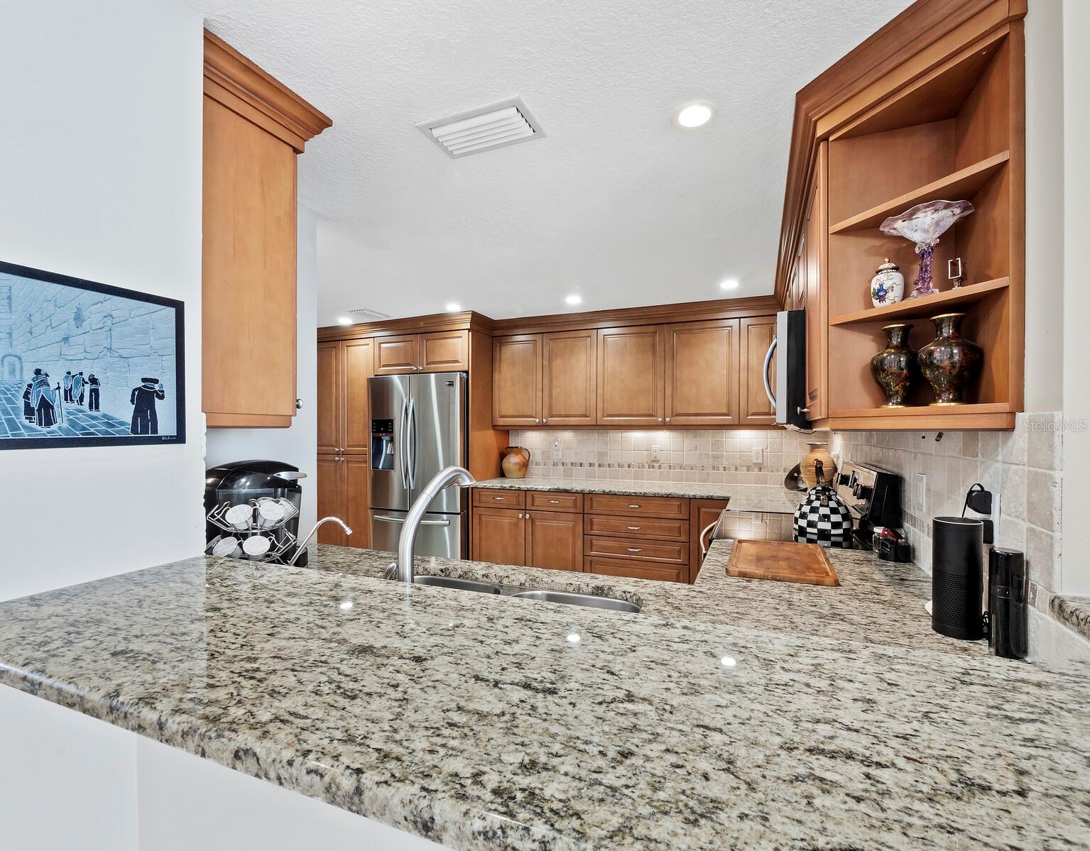 1255 N GULFSTREAM AVENUE Unit: 905