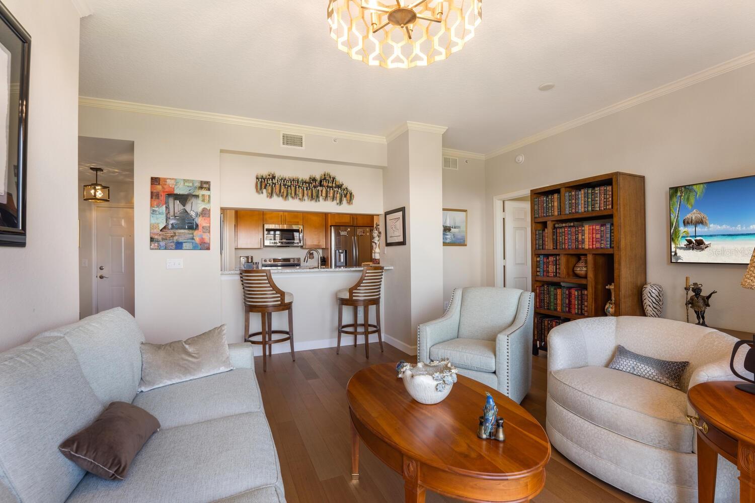 1064 N TAMIAMI TRAIL Unit: 1525
