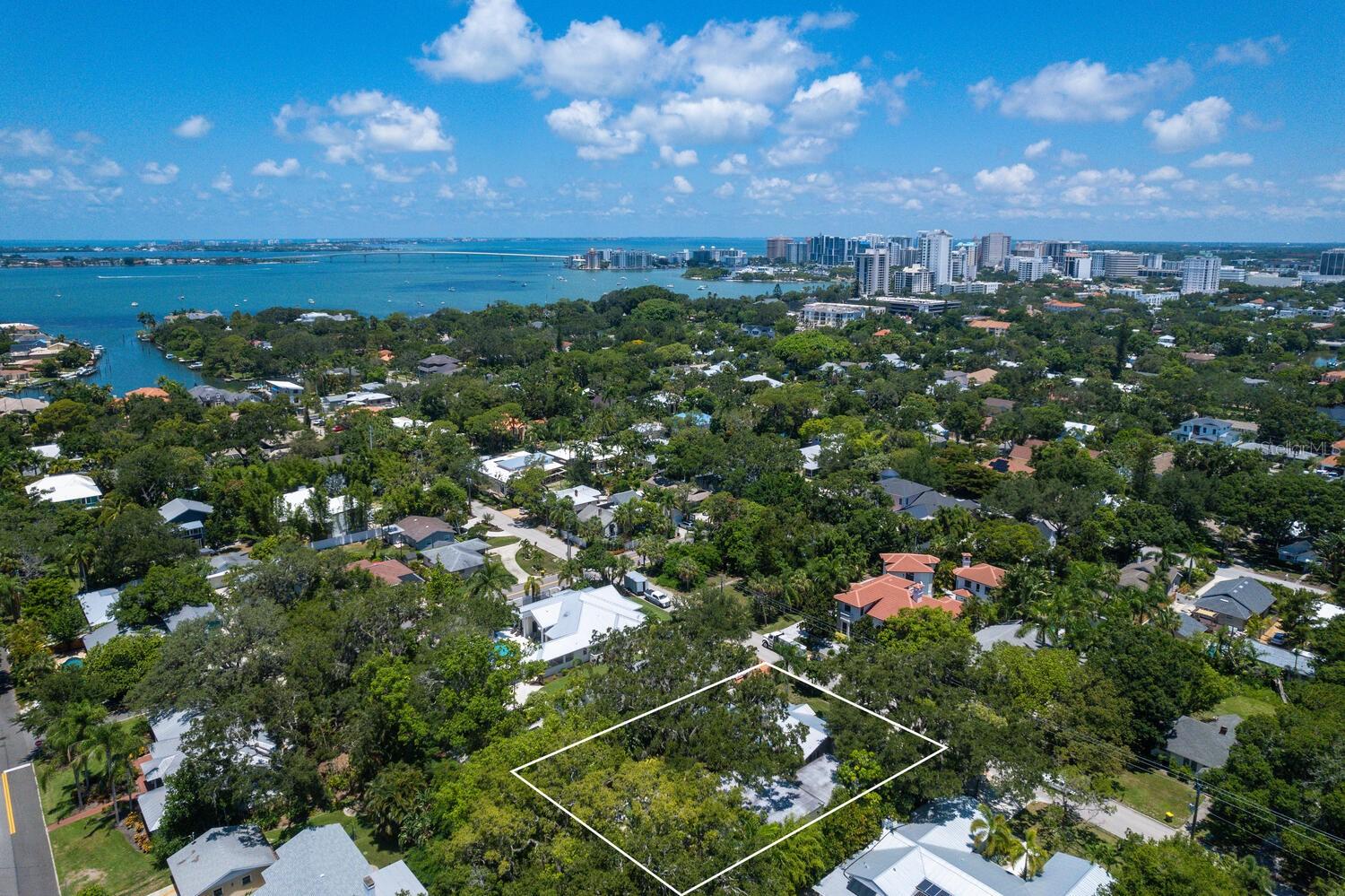 1734 BAHIA VISTA ST
