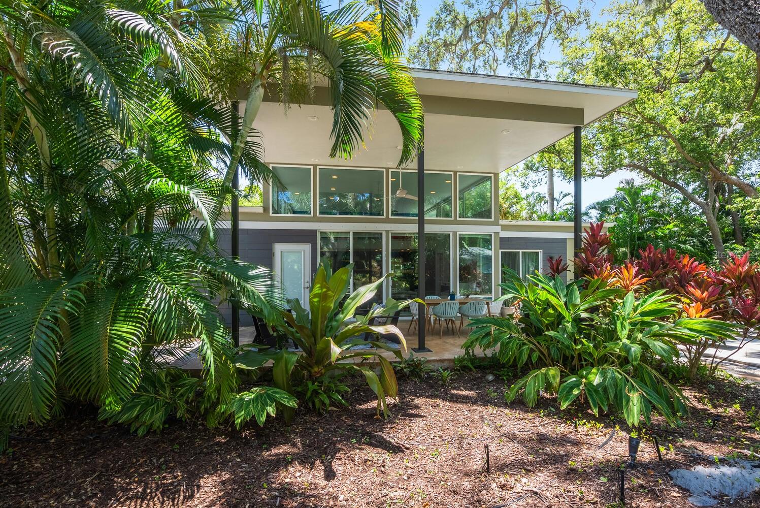 1734 BAHIA VISTA ST