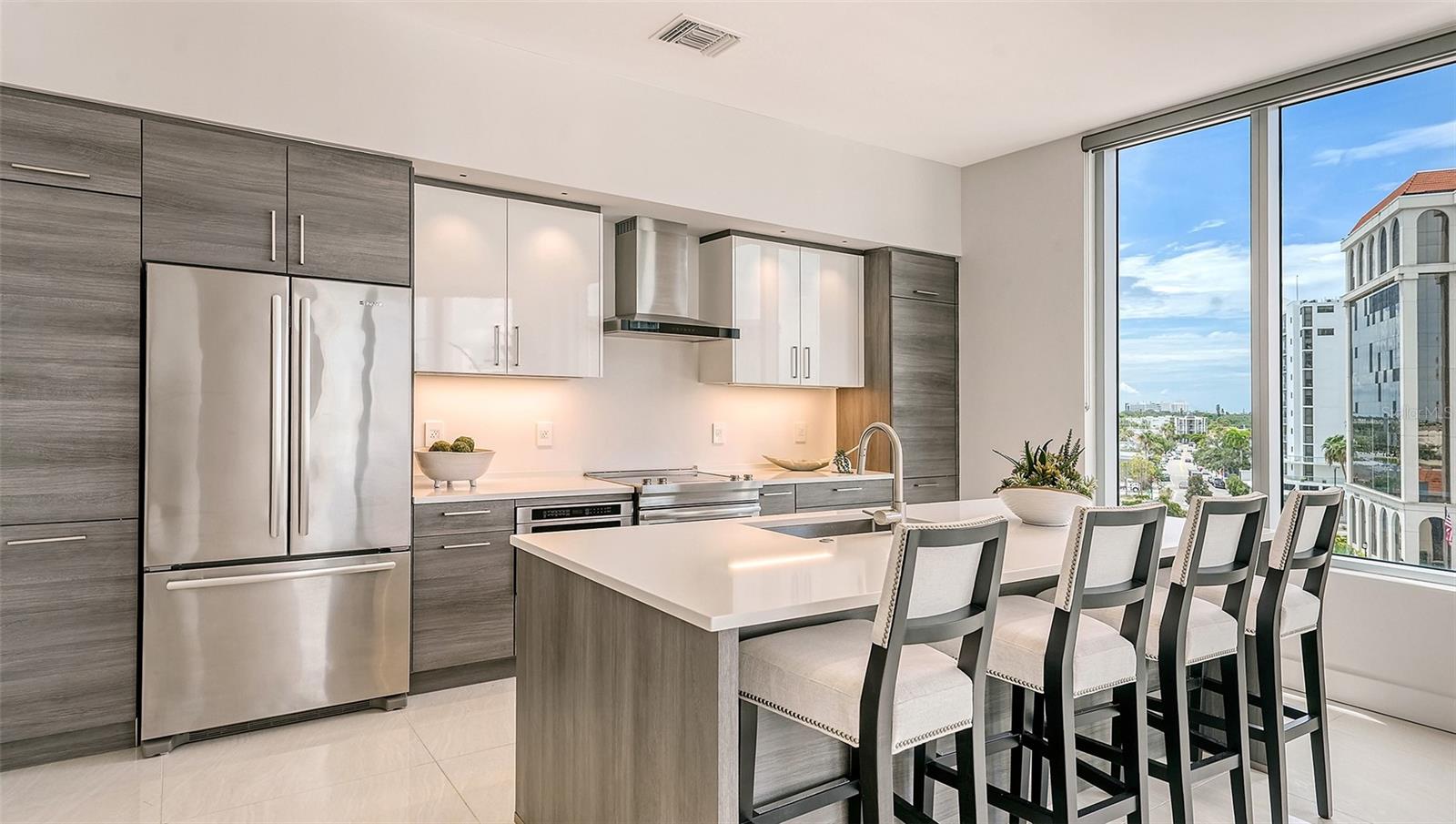 111 S PINEAPPLE AVENUE Unit: 507