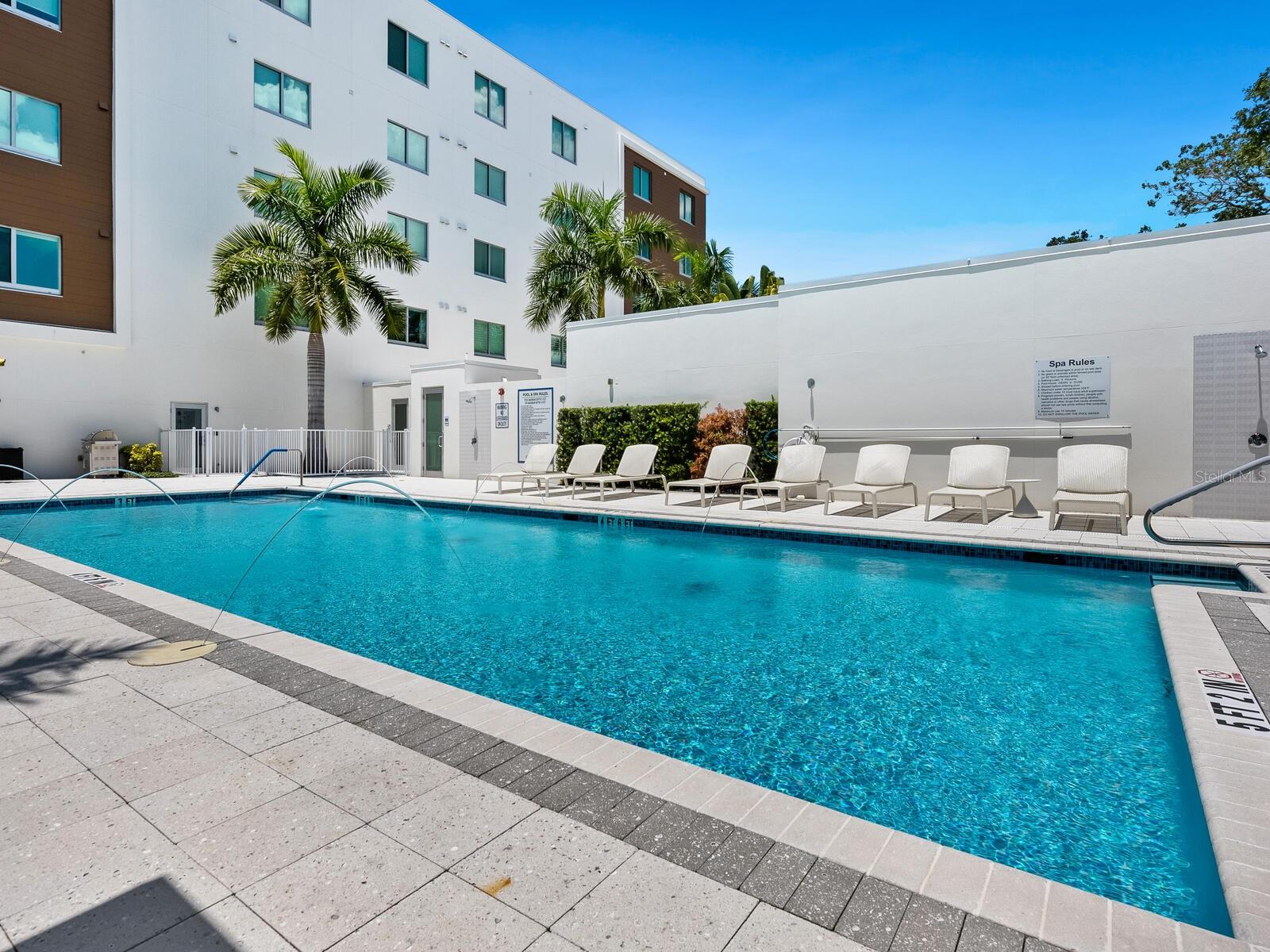711 S PALM AVENUE Unit: 401