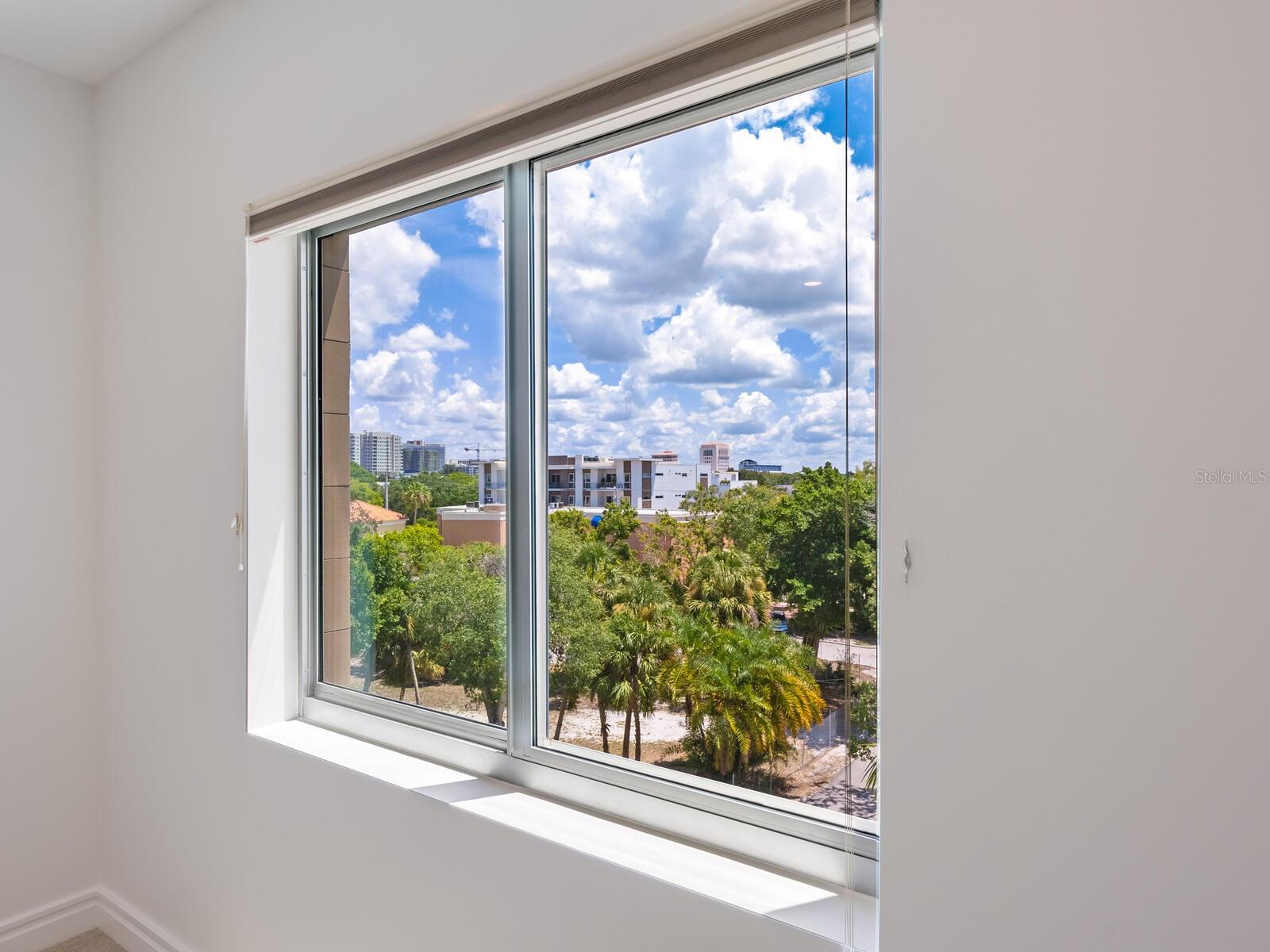 711 S PALM AVENUE Unit: 401