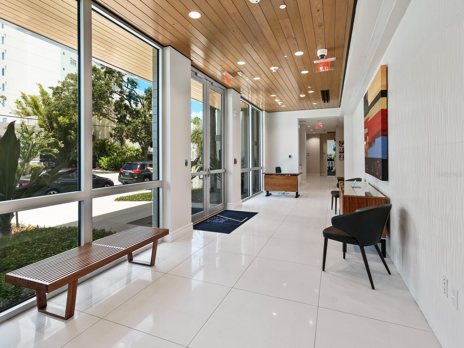 711 S PALM AVENUE Unit: 401