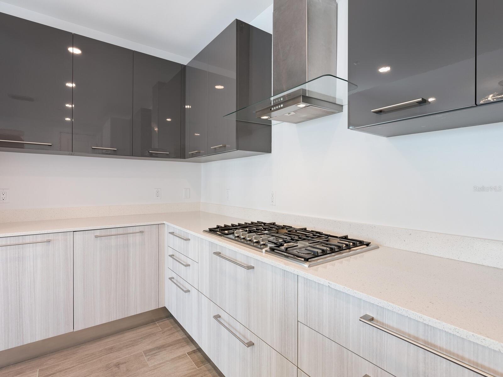 711 S PALM AVENUE Unit: 401