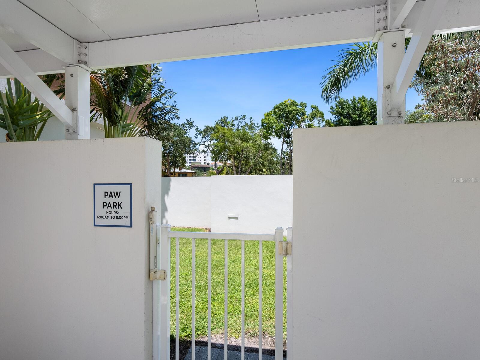 711 S PALM AVENUE Unit: 401